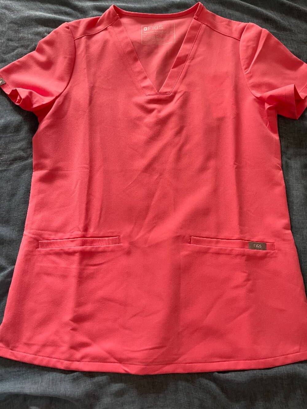 FIGS Scrubs Casma TOP Neon Pink Discontinued Color XS